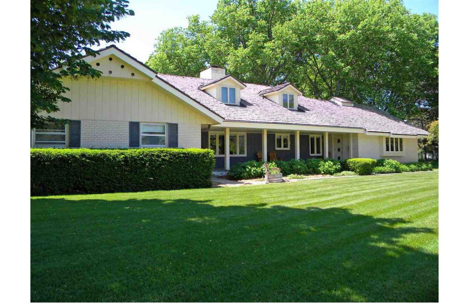 Spacious family home, North Platte, Nebraska: $360,000 (£286k) 